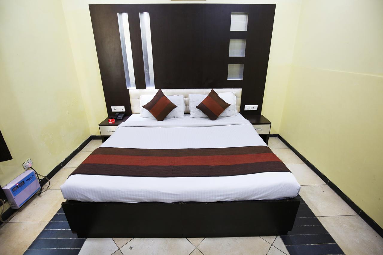 Hotel Mm Yellowuds Amritsar Luaran gambar