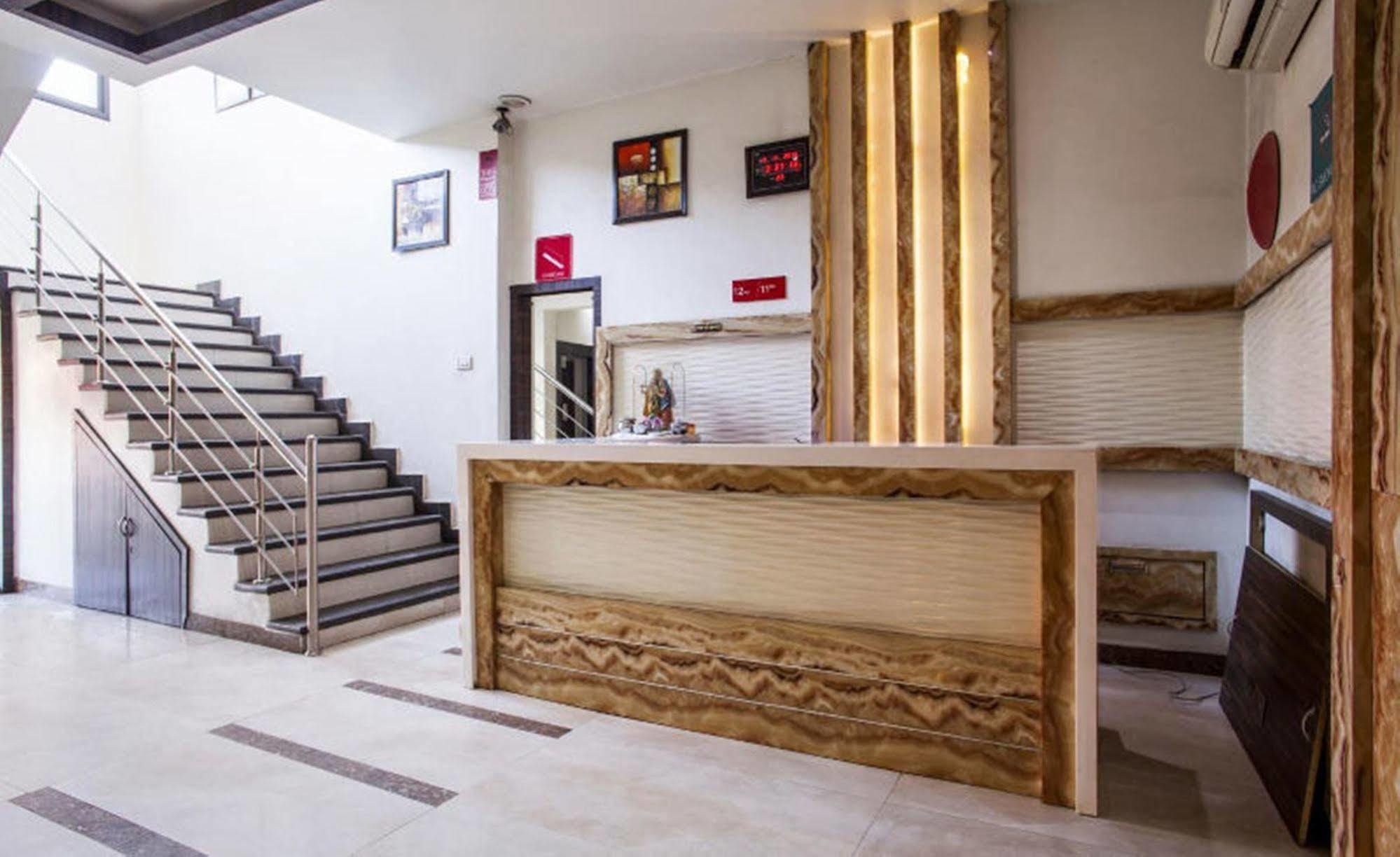 Hotel Mm Yellowuds Amritsar Luaran gambar
