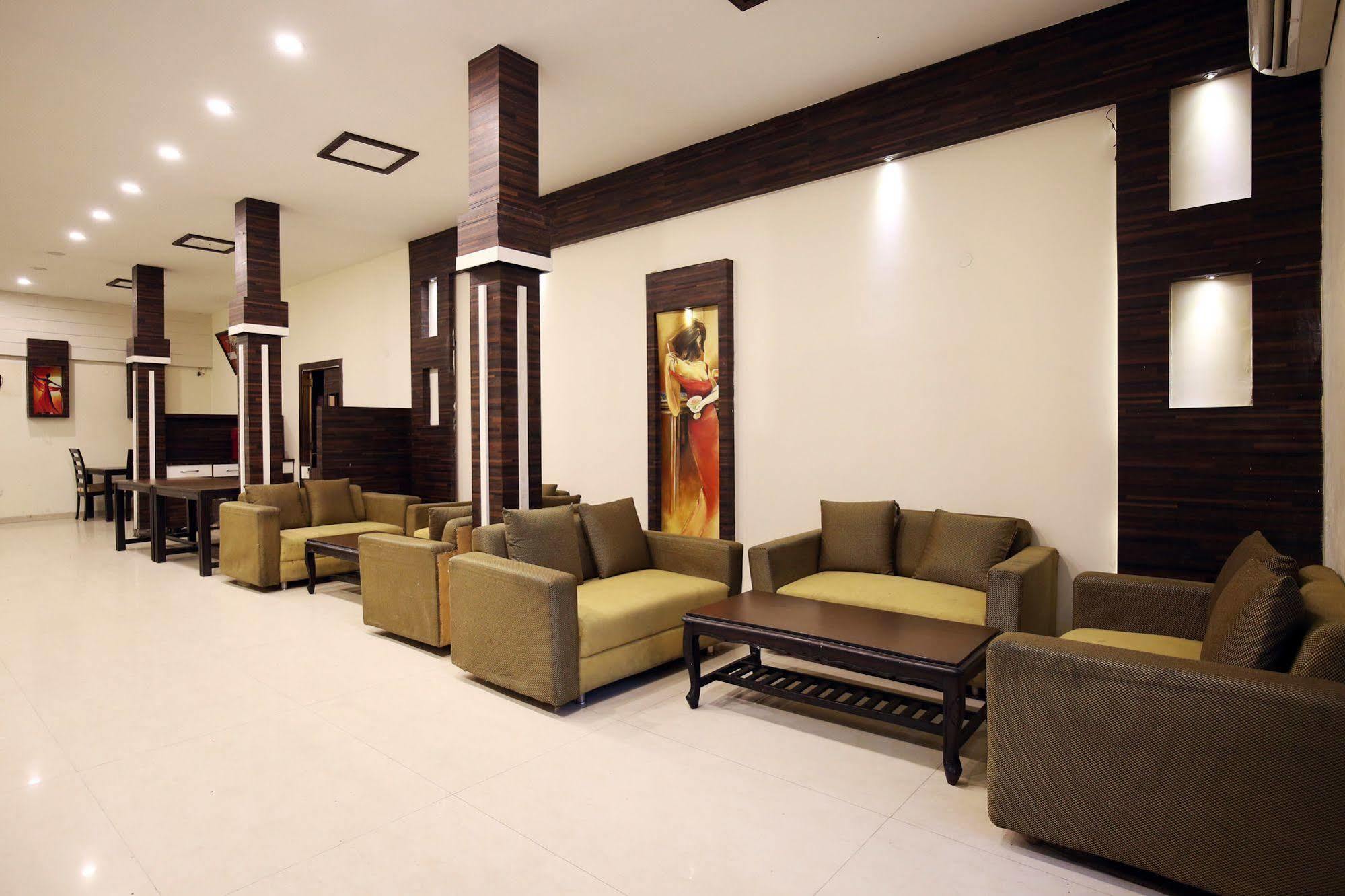 Hotel Mm Yellowuds Amritsar Luaran gambar